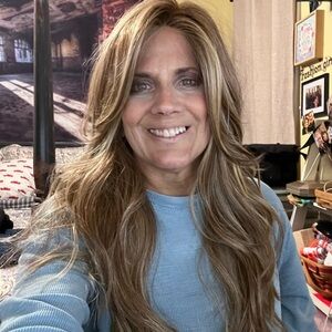 Rachel Welch Runway Rehearsal in SS Honey Pecan